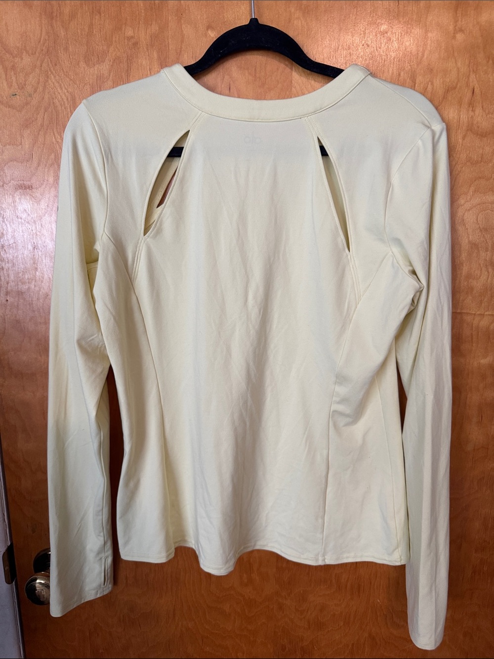 Vintage Alo yoga top - Picture 5 of 6